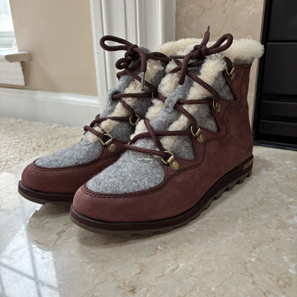 Sorel Sneakchic Alpine Winter Sherpa Suede Shearling Waterproof Boots, Size 7
